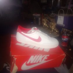 Nike KILLSHOT 2 ...Brand new ...