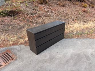 Free dresser