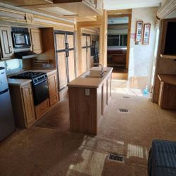 2005 36 Ft Fifth Wheel Alfa See Ya 