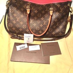 Louis Vuitton Pallas Authentic