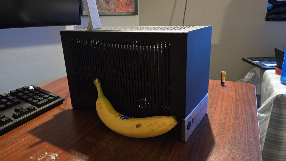 EPIC ITX GAMING PC, SMALLER THAN A PS5