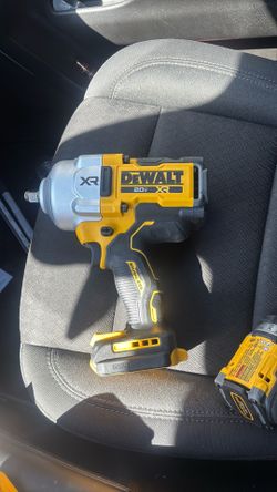 Dewalt