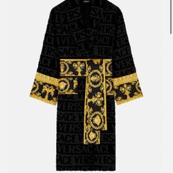  Versace Robe 
