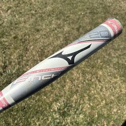 Mizuno Jenny Finch 30/17 Girls Fast pitch Softball Bat 