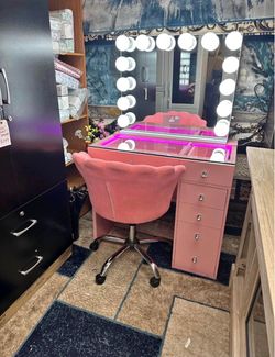 Pink Vanity & with mirror and speakers