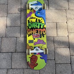 Skateboard 8.25 (NEGOTIABLE)