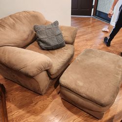 Living Room Furniture Free
