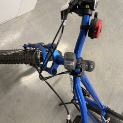 Specialized Hot Rock 20” Kids Mtn Bike