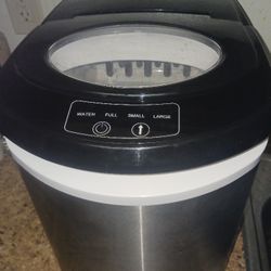 ICE MAKER