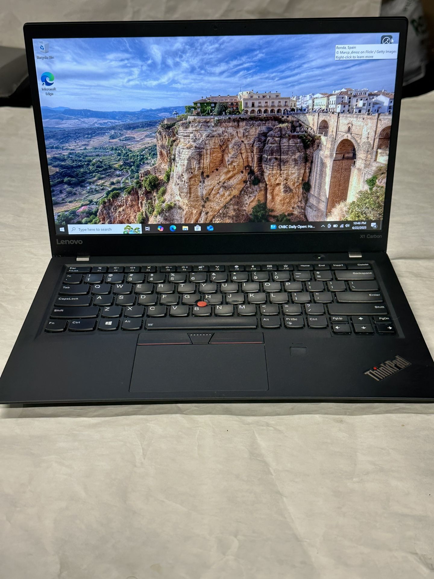 Laptop Lenovo X1 Carbon i7 7th generations Good Condition Price is Firm Please Read Description