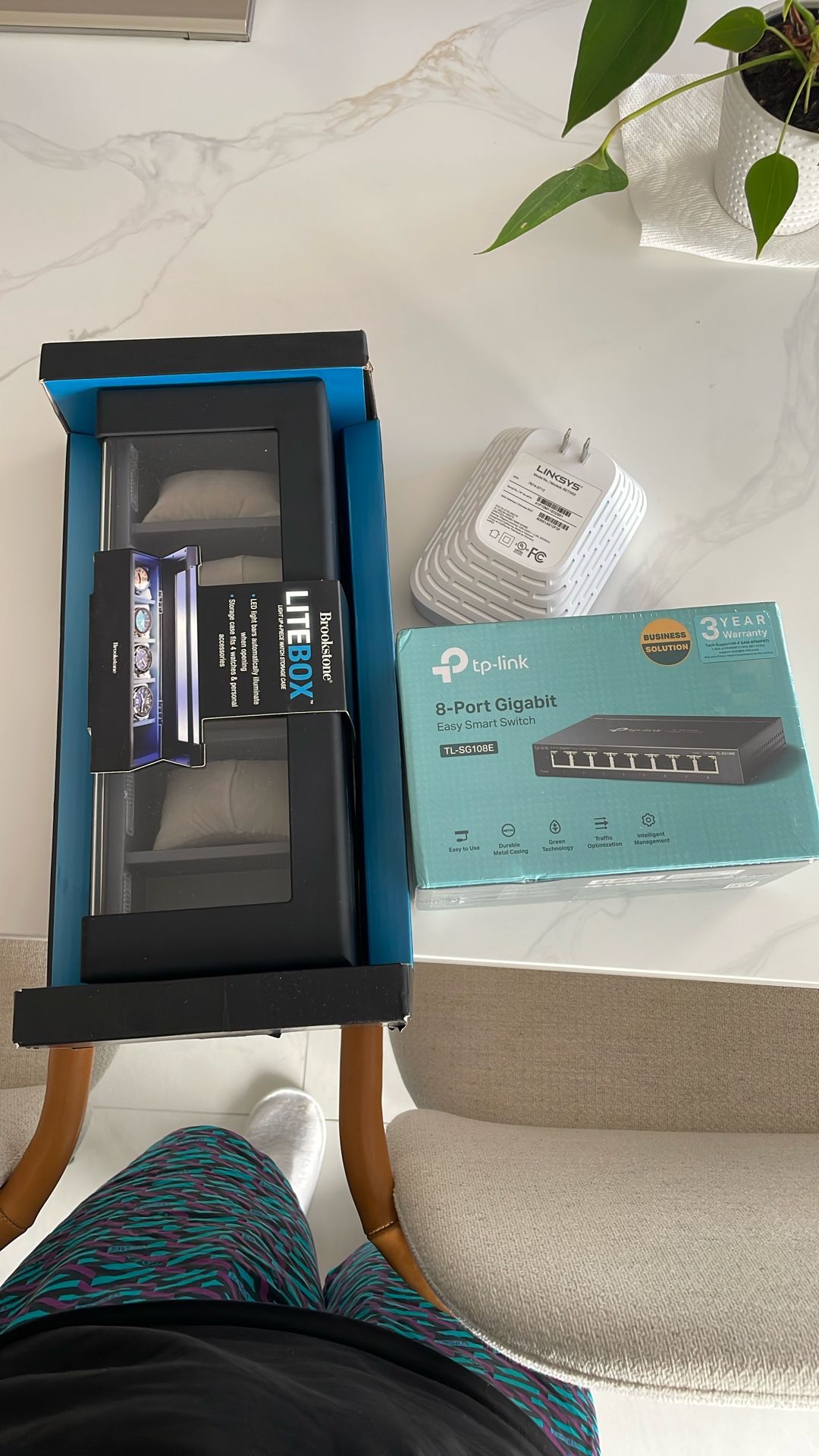 Wireless WiFi Extender/Switch/Watch Box