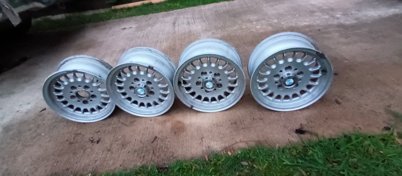 BMW TIRE RIMS