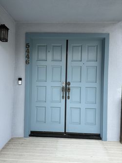 Solid wood entry door, entrance door