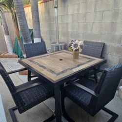 5pc Patio Dining Set/Outdoor Furniture/Cash Only 