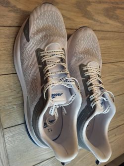 Avia Men's O2 Air athletic sneakers Size 12 White Gray Casual Walk