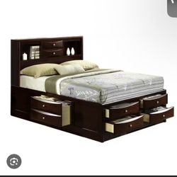 Madison Mahogany Queen Storage Bed