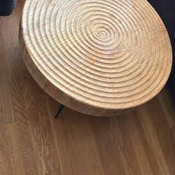 Round 37”Oak Wood Coffee Table