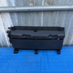2024 2025 2026 Hyundai Kona Front Radiator Air Shutter Right Passenger Side OEM (ORIGINAL WITH MOTOR)