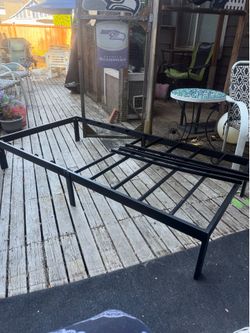 Twin bed frame (steel)