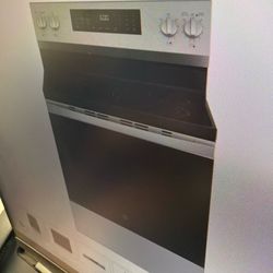 Brand new electric and has air fryer