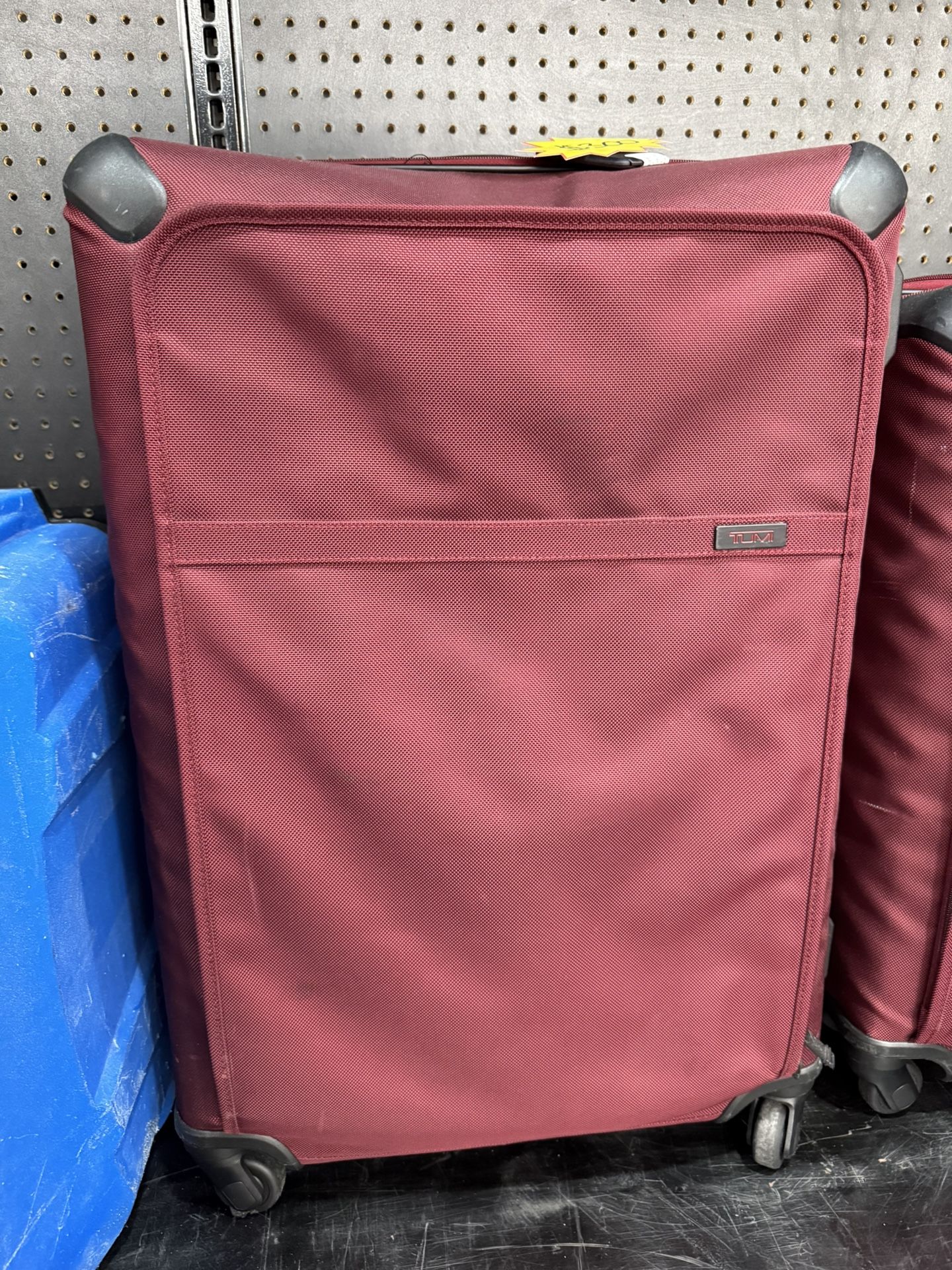 Large Tumi Series 1 Luggage Wheeled Spinner