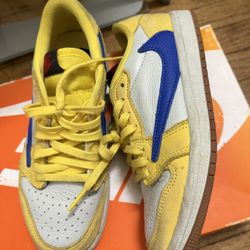 Jordan 1 Low Travis Scott “Canary”