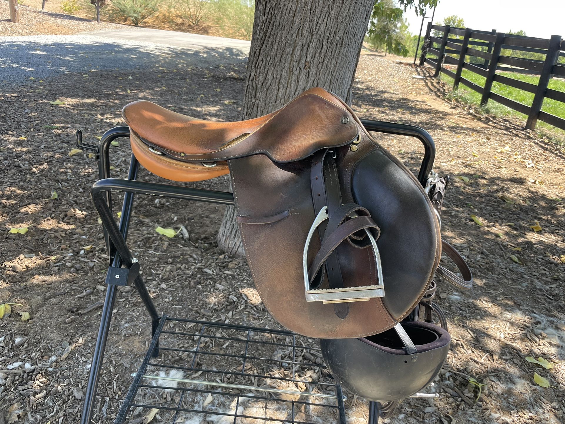 Crosby English Saddle