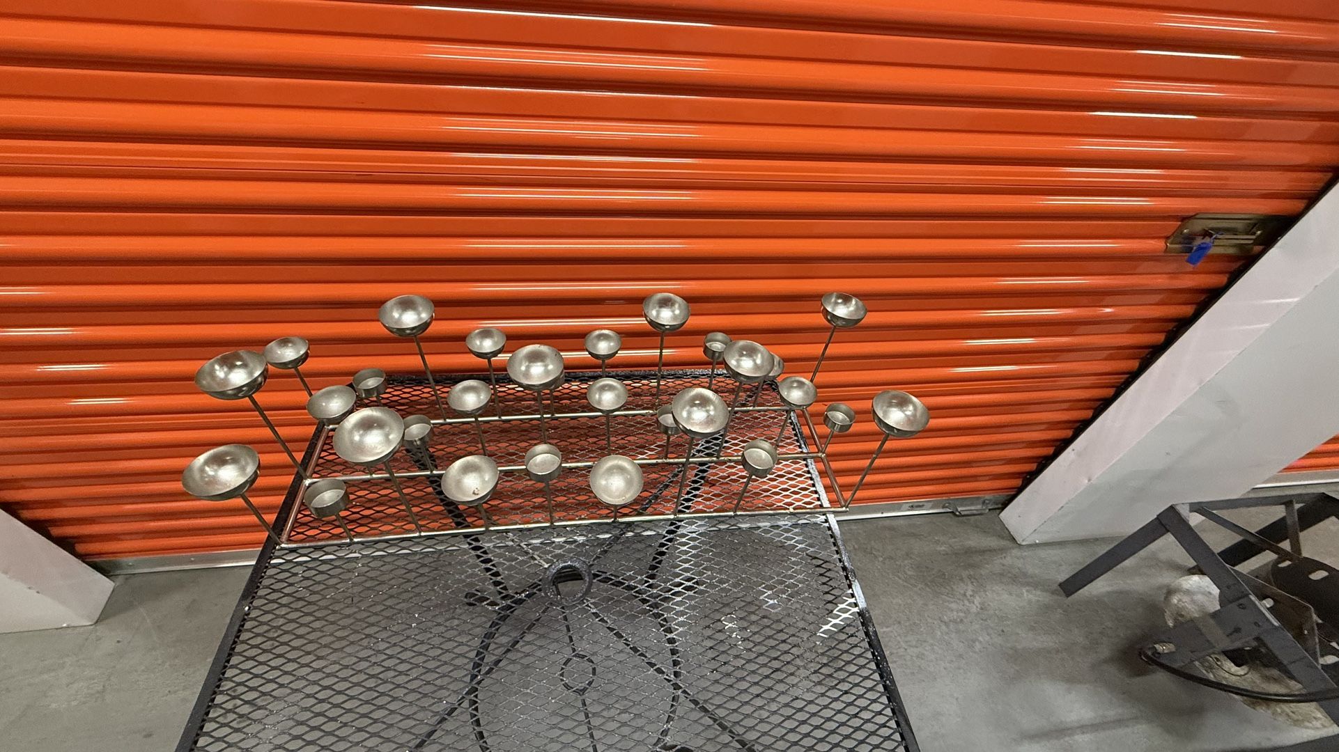 Modern Metal Tea Light Candle Holder (Centerpiece Decor)