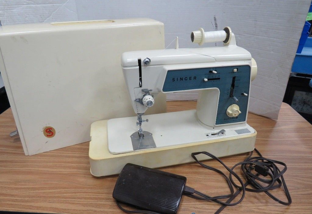 Singer Touch & Sew Special Zig-Zag Model 638 sewing machine 