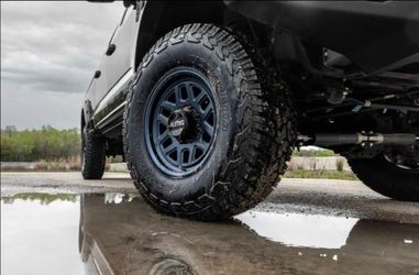 18′′ KMC WHEELS KM451 MESA METALLIC BLUE FORGED MONOBLOCK FINISH RIMS