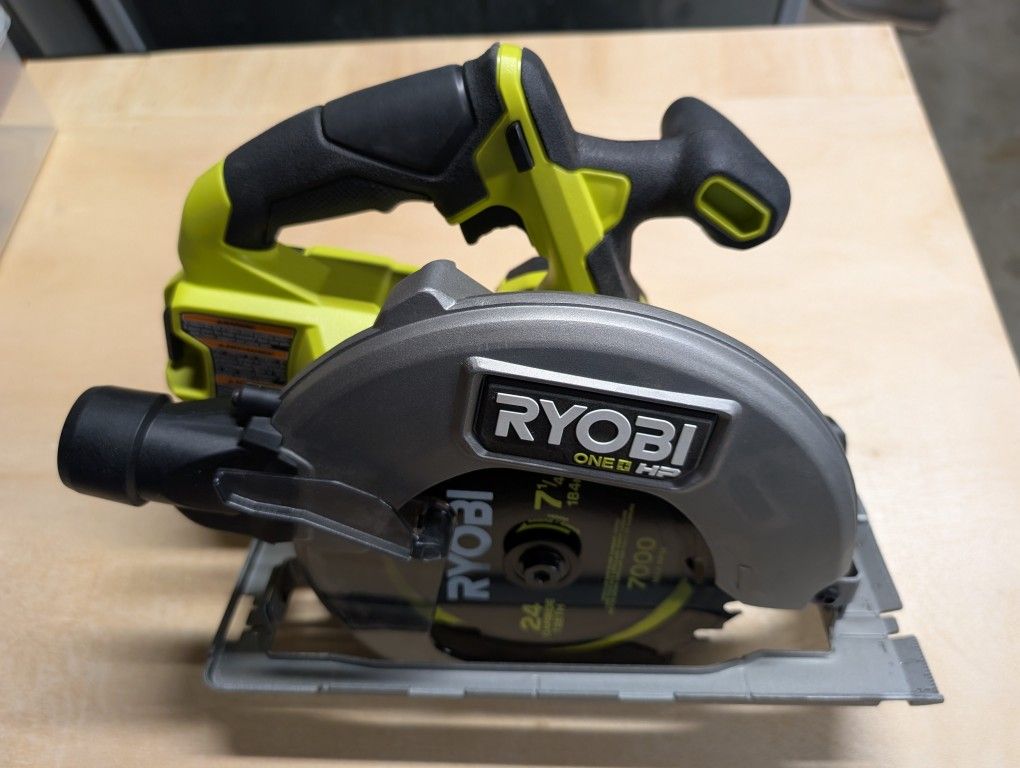 Ryobi ONE+ HP 18V Brushless Cordless 7-1/4 in. Circular Saw (Tool Only)
