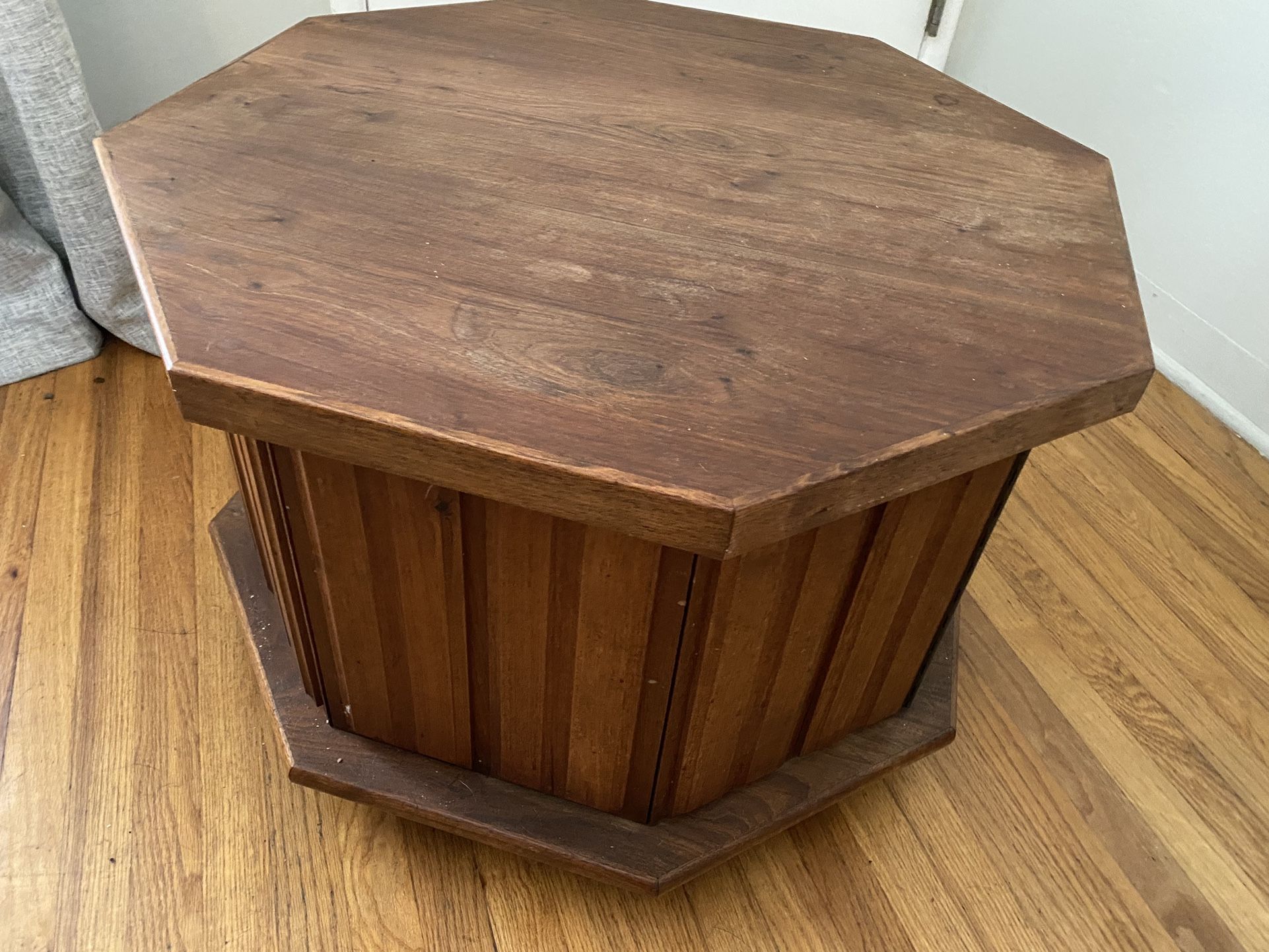 Octagon end table/coffee table