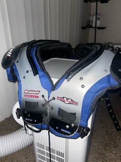 Riddell Evolution Football Shoulder Pads Medium