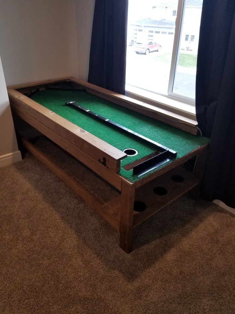 Duffle Board Game Table