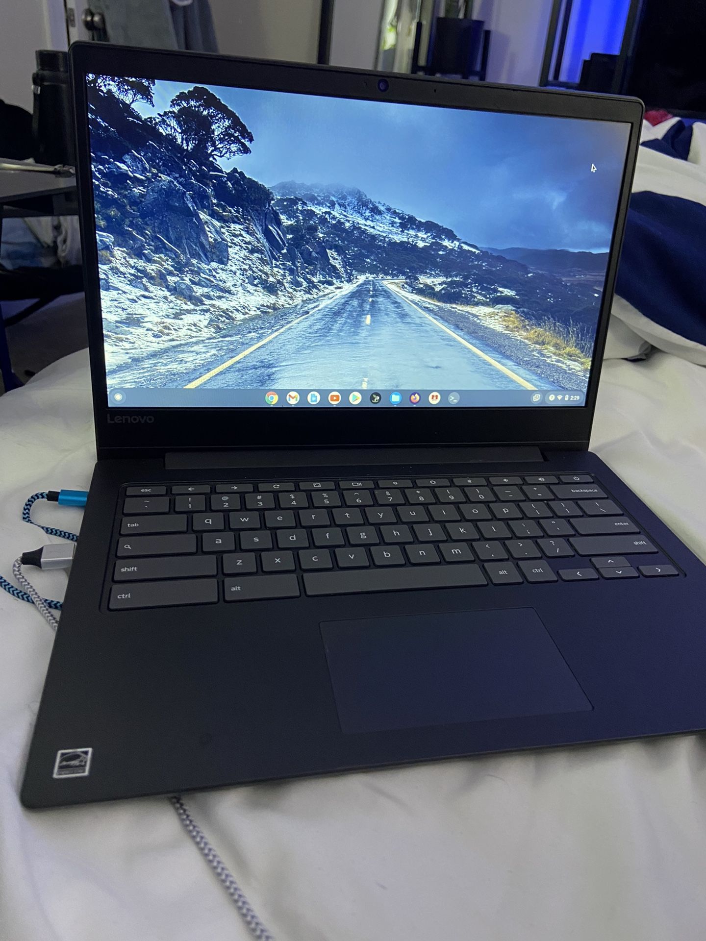 Lenovo Chromebook S330 14 Inch 