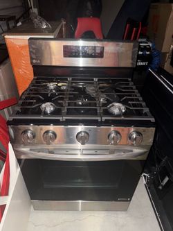 LG 30” Smart Gas Range with Air Fry