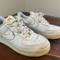 Nike Air Force 1 Women Size 7.5