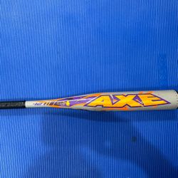 Axe Danielle Lawrie Fastpitch Bat 28 Inch 16 oz