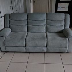 Electric Reclining Sofa 