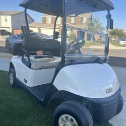 EZGO RXV ELITE Golf Cart