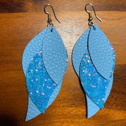 Light Blue Aqua Glitter Faux Leather 3 Layer Hook Dang Drop Earrings 