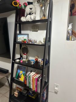 Black Ladder Bookshelf 5-Tier
