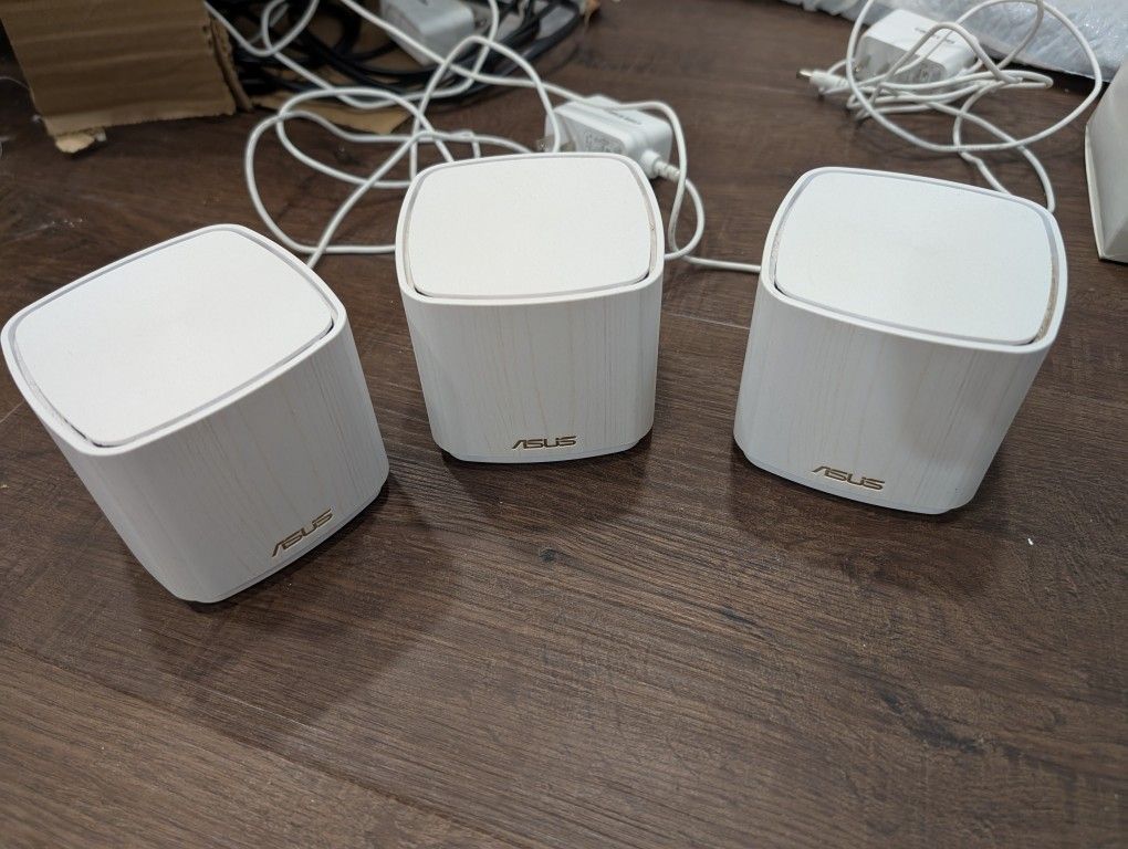 WiFi 6 Asus Mesh Router system - XD4N