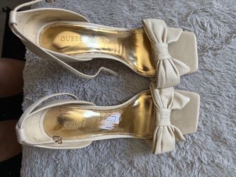 Guess Tan heels with bow, size 10 w