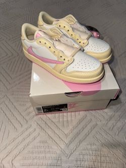 Jordan 1 Low Travis Scott Shy Pink 2Y