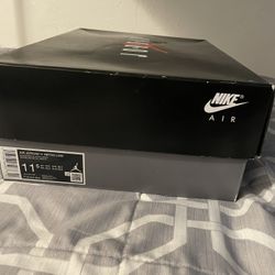 Jordan 11 Low Space Jams 