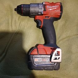 MILWAUKEE 18V TOOLS + BATTERIES