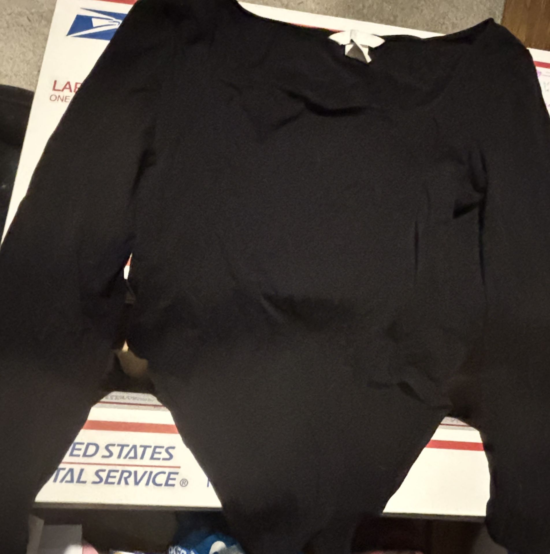 Black Medium Ladies Body Shirt Previously Owned 
