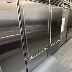 Subzero 36 Inch Refrigerator Bottom Freezer 