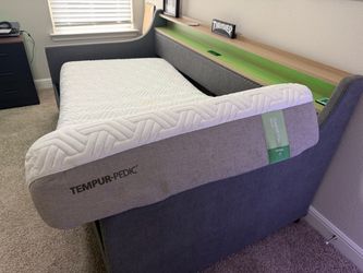 Twin Daybed + Tempur-Pedic Mattress - Storage, USB & LED